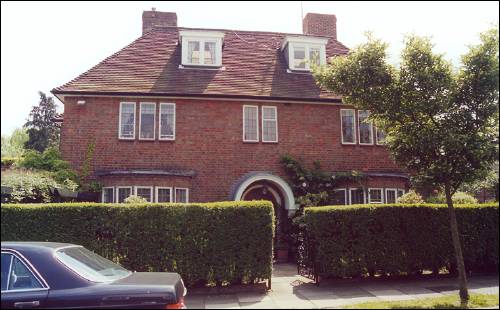 56 Middleway